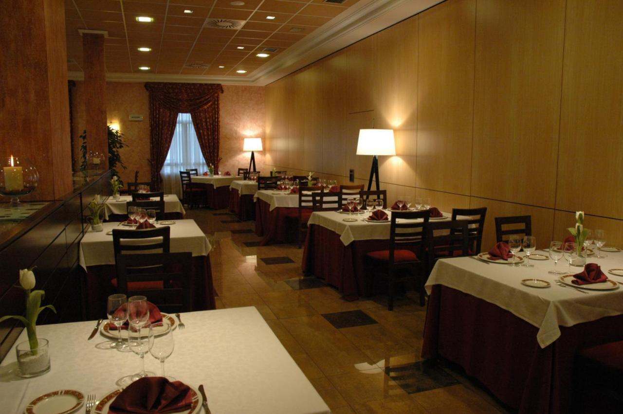Hotel Andia Orcoyen Restoran foto